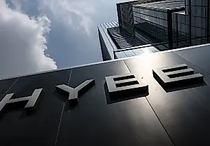 K-pop на бирже: акции падают, HYBE под следствием