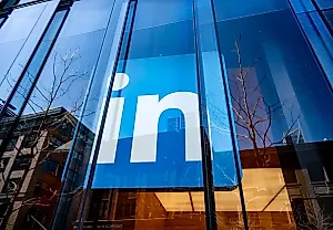 LinkedIn изменил политику по трансгендерам