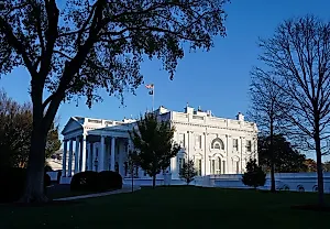Трамп отменяет "минимис" для дешёвых посылок