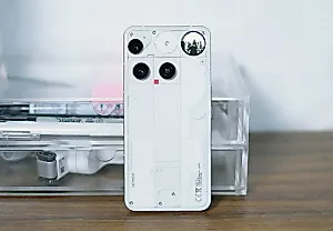 Nothing Phone 3: между ретротехнологиями и флагманскими амбициями