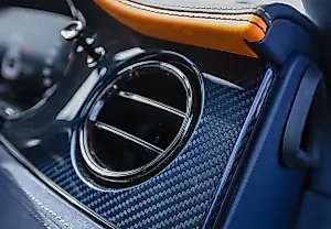 Bentley раскрашивает жизнь: новые материалы и цвета от Mulliner
