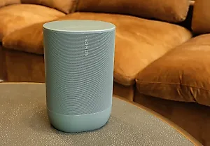 Sonos готовится объединить голосовое управление с «умным» домом Philips Hue