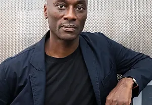 Ekow Eshun станет куратором British Art Show 10
