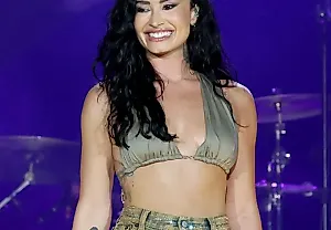Воссоединение Demi Lovato и Joe Jonas: блестящие джинсы, ностальгия и миллионы лайков