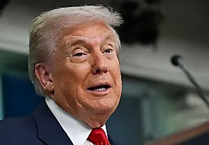 Трамп снова продлевает тарифные послабления для Китая на 90 дней