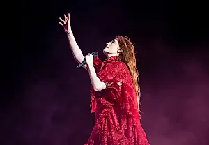 Florence Welch: Крик в землю — новый альбом или одержимость ведьмами?