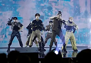 Stray Kids взорвали кассу. JYP Entertainment купается в золоте после мирового турне