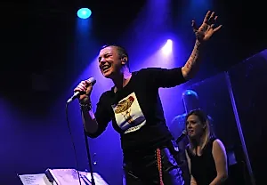 Биография Sinéad O’Connor: в центре внимания юность певицы