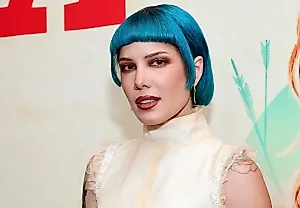Halsey спустя 10 лет выпускает клипы на песни из Badlands