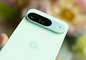 Google Pixel 10 против iPhone 17: вернётся ли легендарная фича?