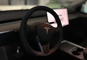 На Tesla подали в суд за сокрытие аварий с автопилотом