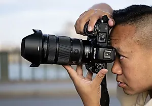 Nikon анонсировал второе поколение легендарного объектива 24-70mm f/2.8 S II для Z-камер
