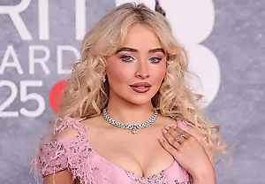 Sabrina Carpenter объясняет, почему поет о сексе: «В этом много нюансов»