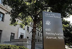 Апелляционный суд восстановил комиссара FTC Демократа