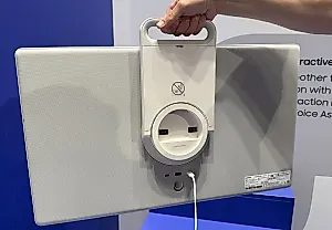Переносной телевизор Samsung The Movingstyle: дизайн, фишки, минусы и сравнение с LG