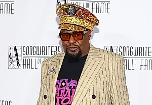 George Clinton выиграл суд по авторским правам против наследников Берни Уоррелла