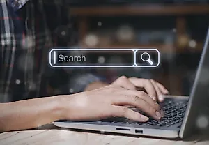 Hostinger лидирует в AI-поиске, Wix уверенно держит пальму первенства среди конструкторов сайтов
