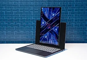 Lenovo показала ноутбук с вертикальным экраном