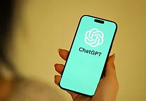 Беспощадные войны ИИ-чатов: ChatGPT взял всех за горло