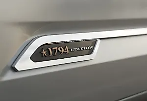 Тестируем Toyota Sequoia 2025: вопросы читателей приветствуются