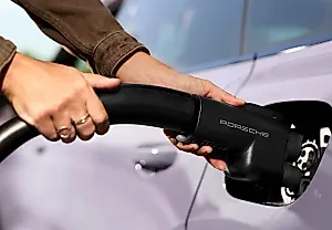 Porsche и Audi начинают заряжаться на Tesla Supercharger в Северной Америке