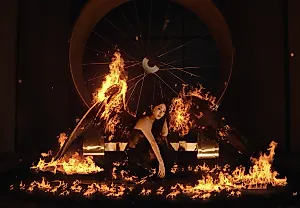 Фанаты выбрали ‘HOT’ группы LE SSERAFIM как любимую новую музыку недели