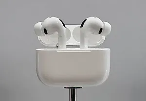 Apple показала AirPods Pro 3: новый дизайн, улучшения и ни рубля сверху