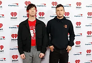 Группа Twenty One Pilots подала в суд на Temu за подделку мерча и обвиняет в серьёзных нарушениях