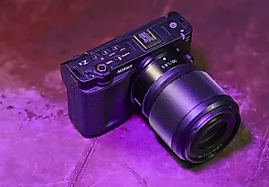 Nikon ZR: мизерная кинокамера на стероидах