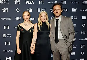 Как Fastvold и Blumberg оживили гимны Шейкеров для «Ann Lee»: «Фильм уже экстремальный. Как задвинуть ещё дальше?»