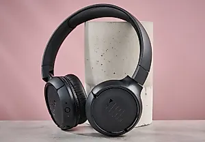 JBL Tune 510BT: дешёвые наушники с сюрпризом