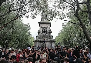 Во Франции закрылись крупнейшие музеи из-за забастовок