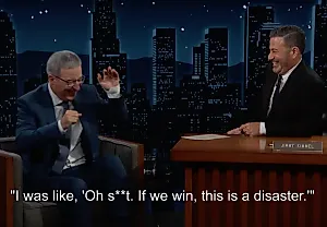 John Oliver издевается над победой Colbert на Эмми