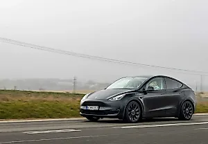 NHTSA расследует электронные ручки дверей Tesla