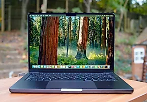 Apple готовит сенсорный MacBook Pro: долгожданная революция или очередной повод для споров?