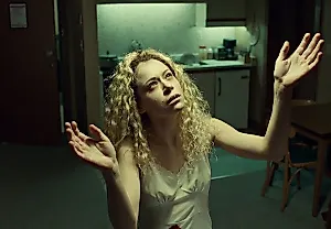 Три новых сериала Netflix сентября: клоны, пиво, абсурд