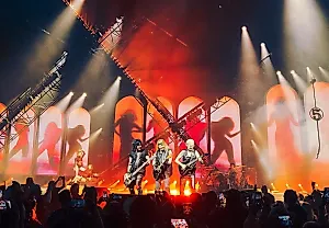 Mötley Crüe: Памяти Оззи и триумф Вегаса