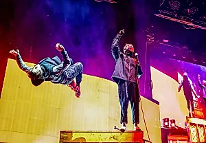 Twenty One Pilots стартовали тур "The Clancy Tour: Breach" с размахом в Цинциннати