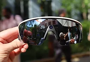 Meta и Oakley: умные очки на ветру