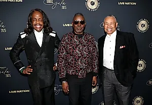 Пять лучших моментов Grammy Salute to Earth, Wind & Fire