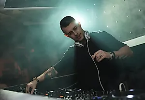 Spotify интегрируется с DJ-платформами – теперь ваши плейлисты реально могут стать смыслом вечеринки!