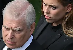 Принцесса Беатрис сталкивается с последствиями ошибок своего отца