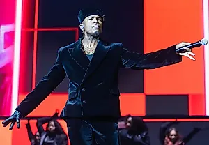 Ne-Yo отвечает на провокацию фаната