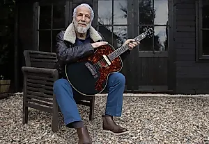 Кот Страдает за Бюрократию: Cat Stevens отменяет тур по США