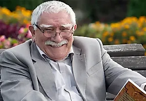 Армен Джигарханян: театр, кровь и кот Фил