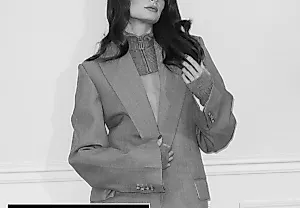 Парижский дебют Пейдж Десорбо в костюме Victoria Beckham: как это было