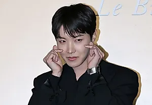 J-hope из BTS завоевывает сердца новой Мона Лизой