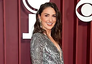 Sara Bareilles и Joe Tippett поженились — как это было