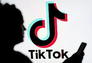 TikTok: фильтр «пухлых» под ударом критики за дразнение тела