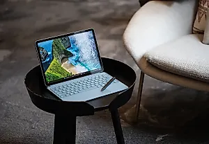 Microsoft уходит из Китая: Surface переселяются